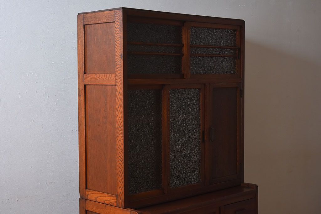 レトロ家具　昭和レトロ　作業台付き　美しいダイヤガラス入りの食器棚(収納棚)