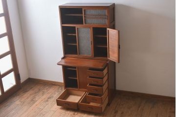 レトロ家具　昭和レトロ　作業台付き　美しいダイヤガラス入りの食器棚(収納棚)