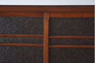 レトロ家具　昭和レトロ　作業台付き　美しいダイヤガラス入りの食器棚(収納棚)