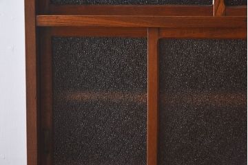 レトロ家具　昭和レトロ　作業台付き　美しいダイヤガラス入りの食器棚(収納棚)