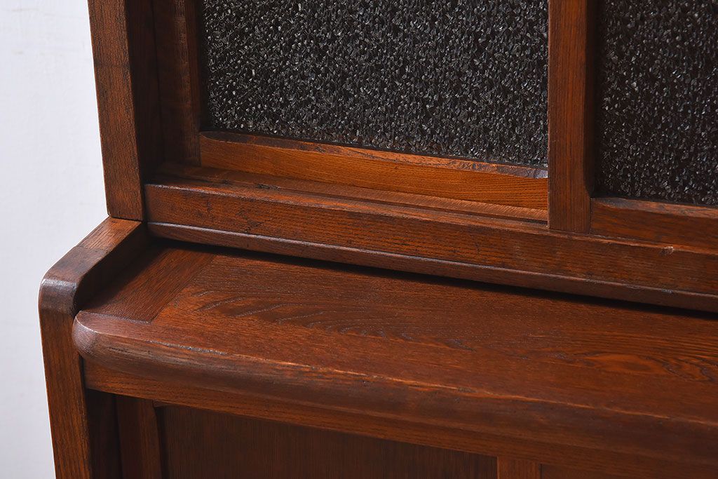 レトロ家具　昭和レトロ　作業台付き　美しいダイヤガラス入りの食器棚(収納棚)