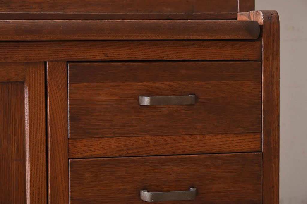 レトロ家具　昭和レトロ　作業台付き　美しいダイヤガラス入りの食器棚(収納棚)