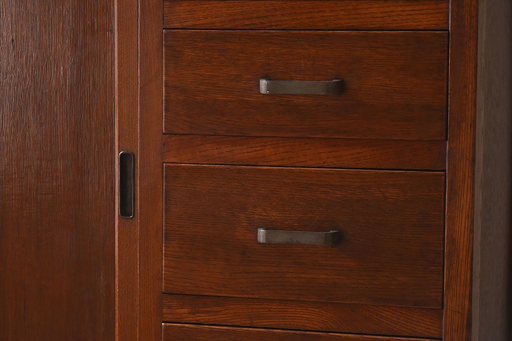 レトロ家具　昭和レトロ　作業台付き　美しいダイヤガラス入りの食器棚(収納棚)