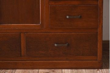 レトロ家具　昭和レトロ　作業台付き　美しいダイヤガラス入りの食器棚(収納棚)