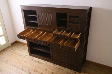 アンティーク家具　古民具・骨董　六尺　和モダンスタイル　古い重ね水屋箪笥(食器棚、収納棚)