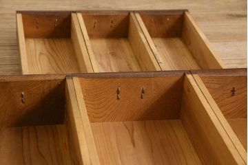 アンティーク家具　古民具・骨董　六尺　和モダンスタイル　古い重ね水屋箪笥(食器棚、収納棚)