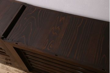 アンティーク家具　古民具・骨董　六尺　和モダンスタイル　古い重ね水屋箪笥(食器棚、収納棚)