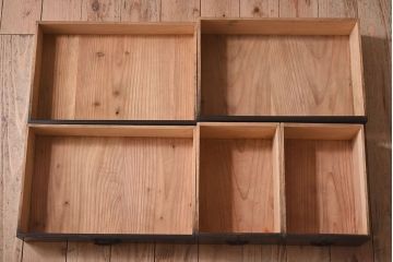 アンティーク雑貨　和製アンティーク　古い質感が味わい深い小箪笥(小物入れ)