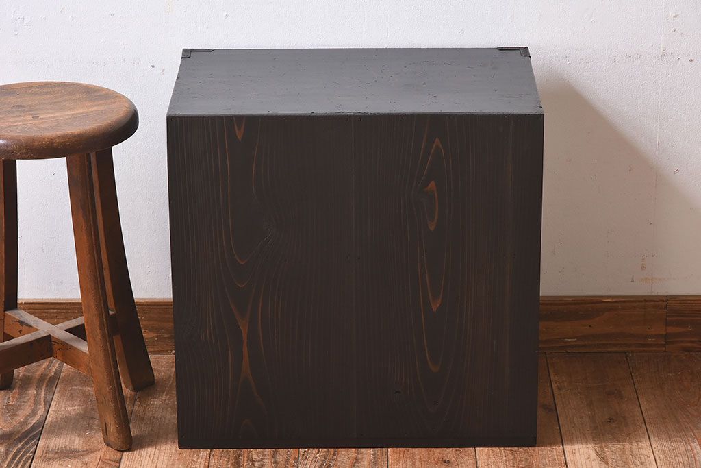 アンティーク雑貨　和製アンティーク　古い質感が味わい深い小箪笥(小物入れ)