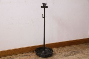 アンティーク雑貨　古民具・骨董　真鍮製　上手物!透かし彫りが美しいアンティーク燭台(ろうそく立て)