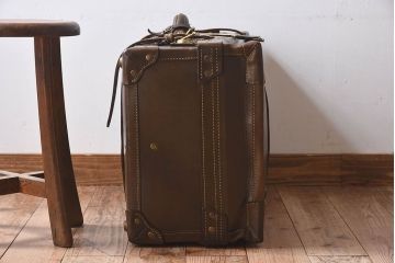 アンティーク雑貨　和製アンティーク　大振り　上質な本革トランク(収納箱)