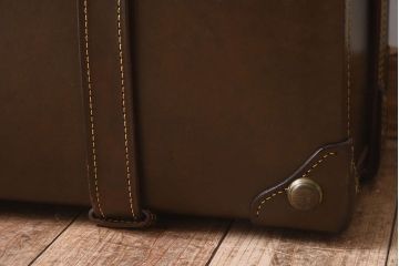 アンティーク雑貨　和製アンティーク　大振り　上質な本革トランク(収納箱)