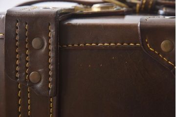和製アンティーク　大振り　上質な本革トランク(収納箱)