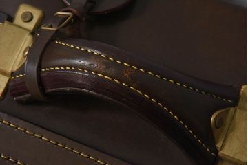 和製アンティーク　大振り　上質な本革トランク(収納箱)