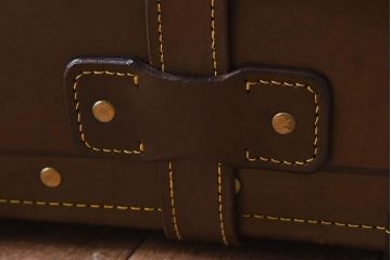 和製アンティーク　大振り　上質な本革トランク(収納箱)