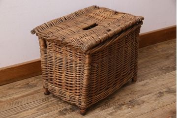 アンティーク雑貨　イギリスアンティーク　フィッシャーマンバスケット(小物収納箱)
