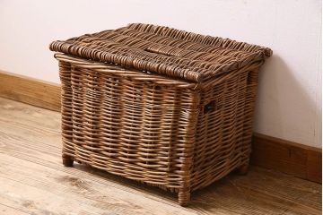 アンティーク雑貨　イギリスアンティーク　フィッシャーマンバスケット(小物収納箱)