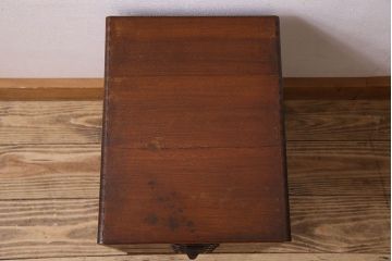 レトロ家具　昭和レトロ　ネームプレート取っ手付き!ナラ材の5杯小引き出し