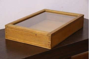 アンティーク雑貨　昭和レトロ　古い木製のアンティークコレクションボックス(ガラスケース・収納箱)(1)