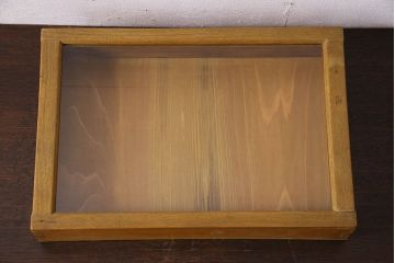 アンティーク雑貨　昭和レトロ　古い木製のアンティークコレクションボックス(ガラスケース・収納箱)(1)