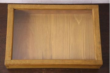 アンティーク雑貨　昭和レトロ　古い木製のアンティークコレクションボックス(ガラスケース・収納箱)(2)