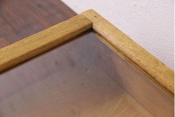 アンティーク雑貨　昭和レトロ　古い木製のアンティークコレクションボックス(ガラスケース・収納箱)(2)