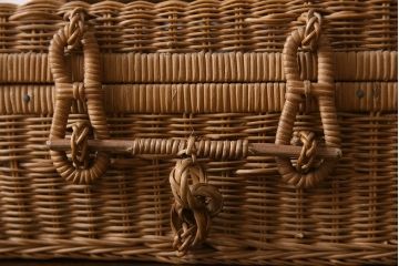 アンティーク雑貨　和製アンティーク　かわいらしい小ぶりなバスケット