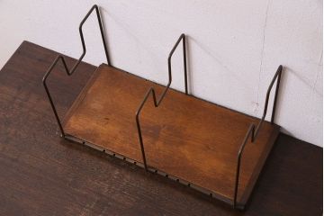 アンティーク雑貨　アンティーク　昭和レトロ　シンプルな本立て(2)