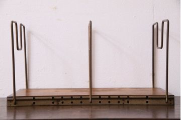 アンティーク雑貨　アンティーク　昭和レトロ　シンプルな本立て(2)