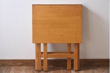 ヴィンテージ家具　イギリスビンテージ　温か味のある色味が素敵な折り畳みデスク(机、在宅ワーク、在宅用作業台)(3)