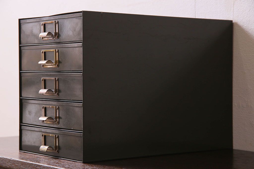 ヴィンテージ家具　ビンテージ　ネームプレート取っ手付き　スチール製小引き出し(小物入れ、小物収納)(1)