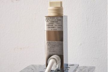 中古　Fabbian(ファビアン)　VICKY(ヴィッキー)　B03　テーブルスタンドライト(デスクスタンドライト、照明)(定価約7万円)