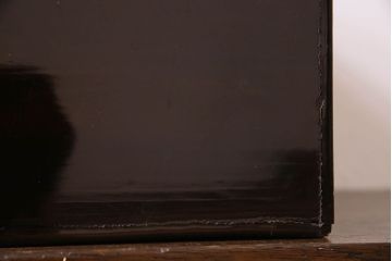 アンティーク雑貨　古民具・骨董　漆塗りが美しい大振りな小引き出し(裁縫箱)