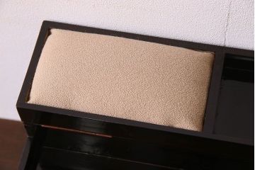アンティーク雑貨　古民具・骨董　漆塗りが美しい大振りな小引き出し(裁縫箱)