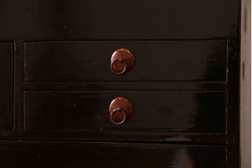 アンティーク雑貨　古民具・骨董　漆塗りが美しい大振りな小引き出し(裁縫箱)