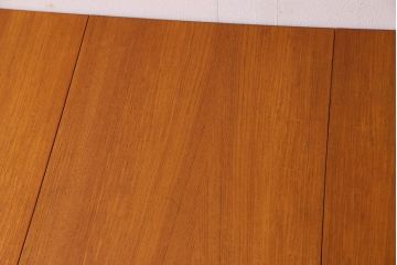 北欧家具　チーク材　明るい色味が素敵なエクステンションテーブル(ダイニングテーブル)
