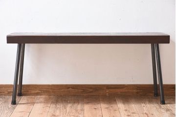レトロ家具　昭和レトロ　古い木の質感が味わい深い鉄脚ベンチ(アイアンベンチ、長椅子)