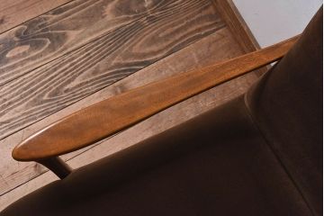 レトロ家具　昭和レトロ　フレームのデザインが美しい1人掛けソファ(サロンチェア、クッションソファ、椅子)(1)