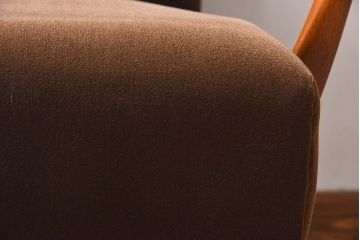 レトロ家具　昭和レトロ　フレームのデザインが美しい1人掛けソファ(サロンチェア、クッションソファ、椅子)(1)
