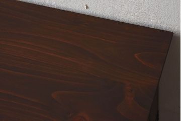 アンティーク家具　和製アンティーク　大きな金具や鋲が素敵な箪笥ローボード(ローチェスト、引き出し)