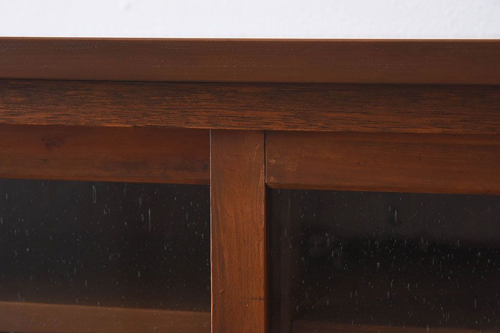 レトロ家具　昭和レトロ　気泡ガラスが味わい深い収納棚(戸棚、キャビネット)(1)