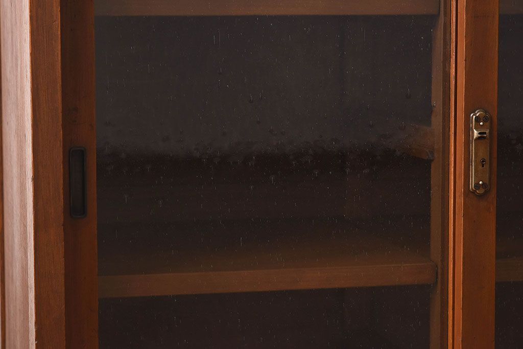 レトロ家具　昭和レトロ　気泡ガラスが味わい深い収納棚(戸棚、キャビネット)(1)