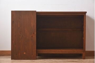 レトロ家具　昭和レトロ　気泡ガラスが味わい深い小振りな収納棚(戸棚、キャビネット)