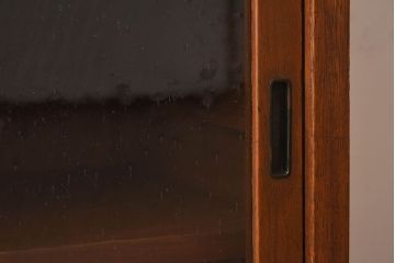 レトロ家具　昭和レトロ　気泡ガラスが味わい深い小振りな収納棚(戸棚、キャビネット)