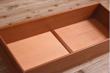 G-PLAN(ジープラン) 北欧家具　チーク材　美しいフォルムのサイドボード(サイドキャビネット)