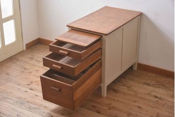 ペイント家具　ナラ材　作業台付きサイドテーブル(花台、電話台)