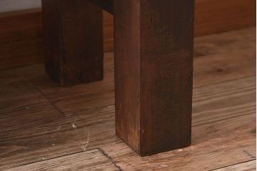 アンティーク雑貨　昭和レトロ　無骨なデザインが魅力的な作業台(花台、飾り台、長机)