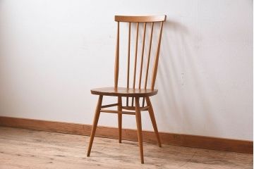 ヴィンテージ家具　イギリスビンテージ　ERCOL(アーコール)　シンプルなデザインのチェア(ダイニングチェア、椅子)