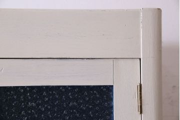 アンティーク家具　フランスアンティーク　色ガラス入り　大振りなカップボード(キャビネット、食器棚、収納棚、戸棚)