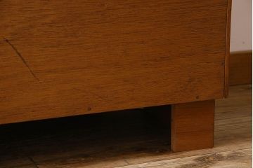 G-PLAN(ジープラン)　北欧スタイル家具　機能性に優れたサイドキャビネット(サイドボード、収納棚)(1)